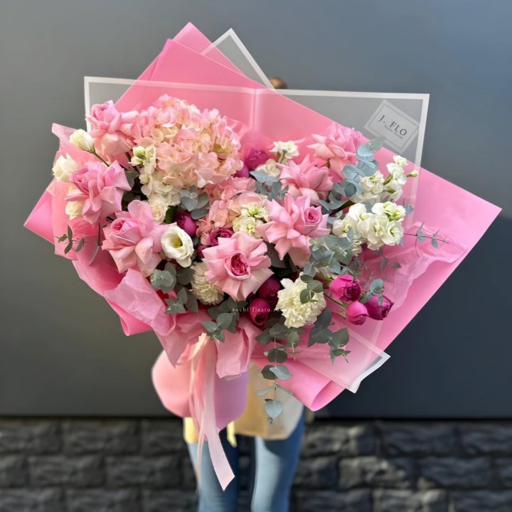 Дизайнерский букет №25 с доставкой в Петропавловске-Камчатском