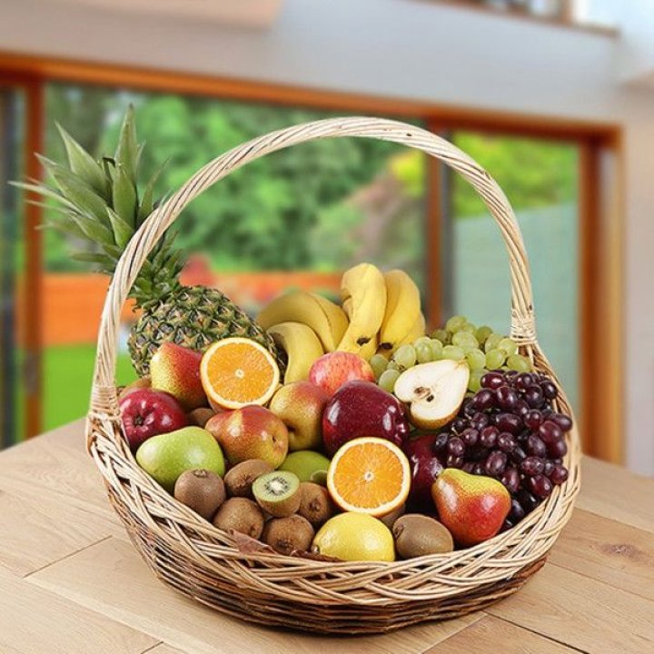 Фруктовая корзина №1 с доставкой в Петропавловске-Камчатском